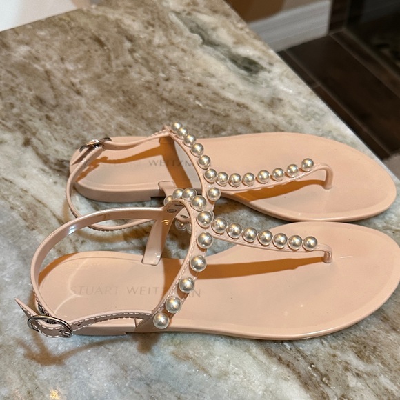 Stuart Weitzman Elegant Pearl-Embellished Sandals - Picture 2 of 8